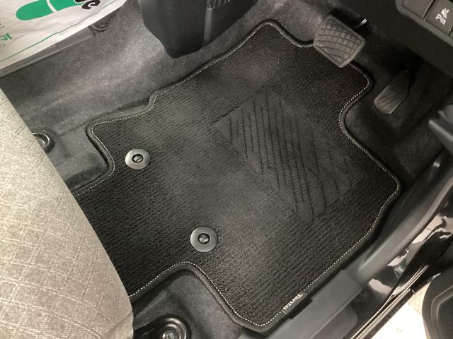 タント Ｘ　衝突被害軽減ブレーキ　横滑り防止装置　オートハイビーム　アイドリングストップ　ステアリングスイッチ　オートライト　キーフリーシステム　オートエアコン　パノラマカメラ　マット　バイザー（24枚目）