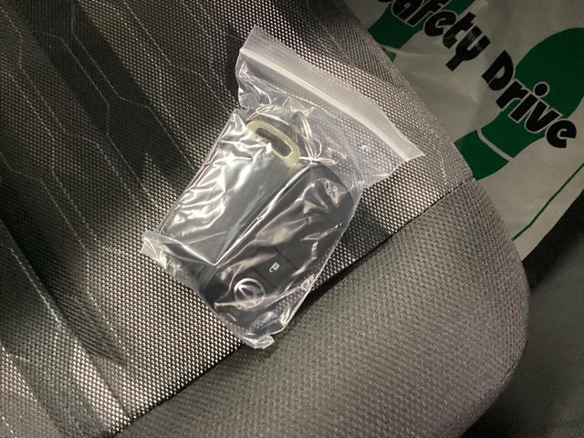 タフト X 衝突被害軽減ブレーキ 横滑り防止装置 オートハイビーム アイドリングストップ ステアリングスイッチ オートライト キーフリーシステム オートエアコン(34枚目)