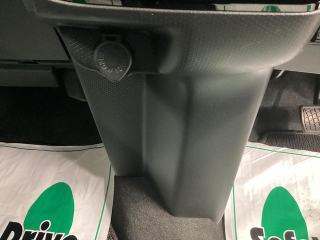 タント カスタムＲＳ　衝突被害軽減ブレーキ　横滑り防止装置　オートハイビーム　アイドリングストップ　ステアリングスイッチ　オートライト　キーフリー　オートエアコン　ナビ　ドラレコ　パノラマカメラ　ＥＴＣ　マット　バイザー（31枚目）