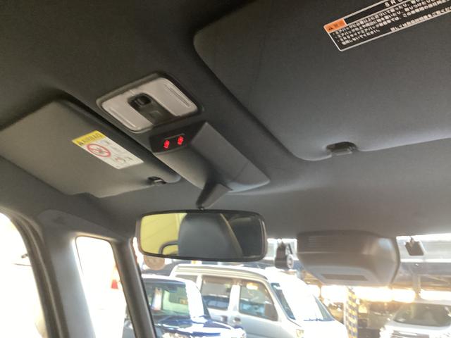 タント カスタムＲＳ　衝突被害軽減ブレーキ　横滑り防止装置　オートハイビーム　アイドリングストップ　ステアリングスイッチ　オートライト　キーフリー　オートエアコン　ナビ　ドラレコ　パノラマカメラ　ＥＴＣ　マット　バイザー（37枚目）