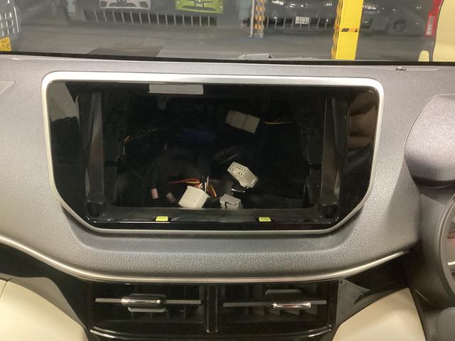 ムーヴ ＸリミテッドＩＩ　ＳＡＩＩＩ　衝突被害軽減ブレーキ　横滑り防止装置　オートハイビーム　アイドリングストップ　ステアリングスイッチ　オートライト　キーフリーシステム　オートエアコン　バックカメラ　ＥＴＣ　マット　バイザー（10枚目）