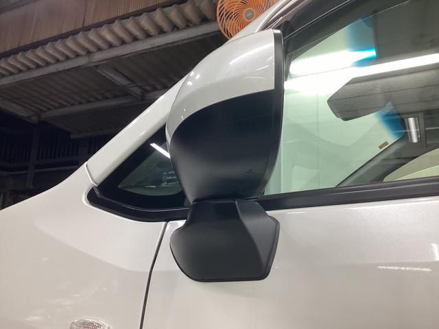 ムーヴ ＸリミテッドＩＩ　ＳＡＩＩＩ　衝突被害軽減ブレーキ　横滑り防止装置　オートハイビーム　アイドリングストップ　ステアリングスイッチ　オートライト　キーフリーシステム　オートエアコン　バックカメラ　ＥＴＣ　マット　バイザー（22枚目）