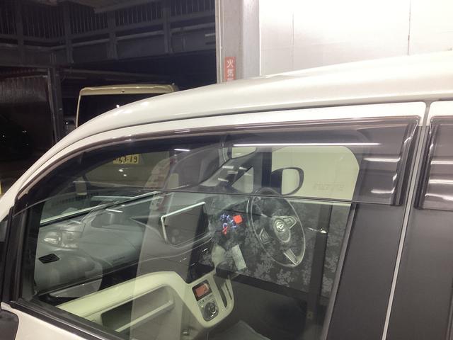 ムーヴ ＸリミテッドＩＩ　ＳＡＩＩＩ　衝突被害軽減ブレーキ　横滑り防止装置　オートハイビーム　アイドリングストップ　ステアリングスイッチ　オートライト　キーフリーシステム　オートエアコン　バックカメラ　ＥＴＣ　マット　バイザー（23枚目）