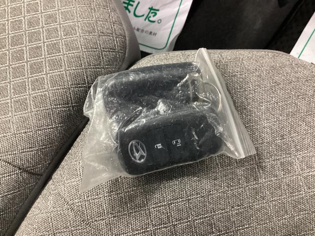 タント X 衝突被害軽減ブレーキ 横滑り防止装置 オートハイビーム アイドリングストップ ステアリングスイッチ オートライト キーフリーシステム オートエアコン パノラマカメラ マット バイザー(34枚目)