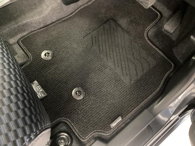 タント カスタムＸ　衝突被害軽減ブレーキ　横滑り防止装置　オートハイビーム　アイドリングストップ　ステアリングスイッチ　オートライト　キーフリーシステム　オートエアコン　パノラマカメラ　マット　バイザー（24枚目）