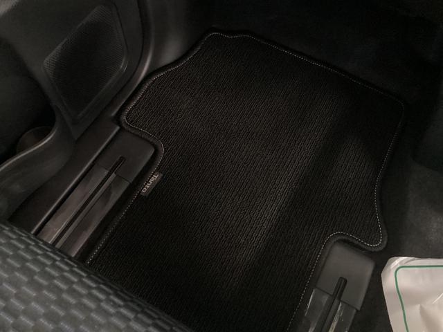 タント カスタムＸ　衝突被害軽減ブレーキ　横滑り防止装置　オートハイビーム　アイドリングストップ　ステアリングスイッチ　オートライト　キーフリーシステム　オートエアコン　パノラマカメラ　マット　バイザー（25枚目）