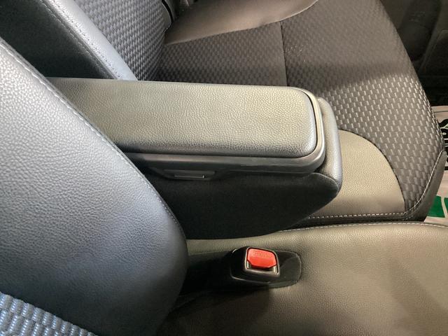 タント カスタムＸ　衝突被害軽減ブレーキ　横滑り防止装置　オートハイビーム　アイドリングストップ　ステアリングスイッチ　オートライト　キーフリーシステム　オートエアコン　パノラマカメラ　マット　バイザー（38枚目）