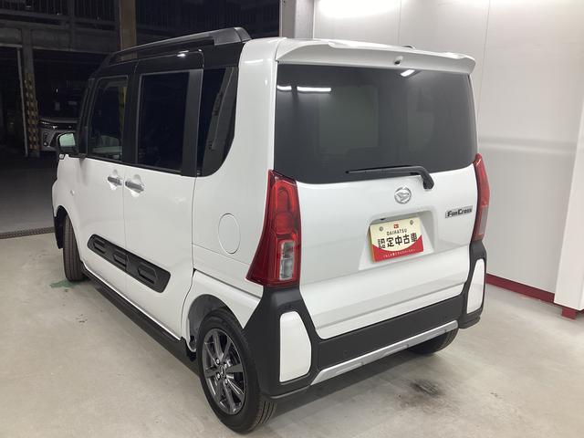 タント ファンクロス　衝突被害軽減ブレーキ　横滑り防止装置　オートハイビーム　アイドリングストップ　ステアリングスイッチ　オートライト　キーフリーシステム　オートエアコン　パノラマカメラ（9枚目）