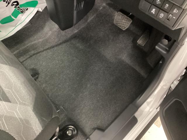 タント ファンクロス　衝突被害軽減ブレーキ　横滑り防止装置　オートハイビーム　アイドリングストップ　ステアリングスイッチ　オートライト　キーフリーシステム　オートエアコン　パノラマカメラ（24枚目）