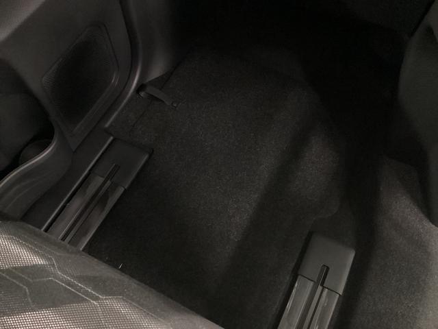 タント ファンクロス　衝突被害軽減ブレーキ　横滑り防止装置　オートハイビーム　アイドリングストップ　ステアリングスイッチ　オートライト　キーフリーシステム　オートエアコン　パノラマカメラ（25枚目）