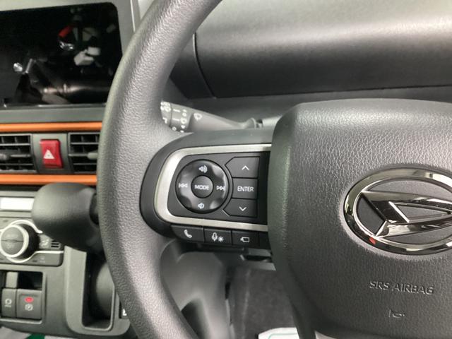 タント ファンクロス　衝突被害軽減ブレーキ　横滑り防止装置　オートハイビーム　アイドリングストップ　ステアリングスイッチ　オートライト　キーフリーシステム　オートエアコン　パノラマカメラ（28枚目）