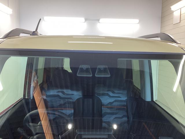 タント ファンクロスターボ 衝突被害軽減ブレーキ 横滑り防止装置 オートハイビーム アイドリングストップ ステアリングスイッチ オートライト キーフリーシステム オートエアコン パノラマカメラ(19枚目)