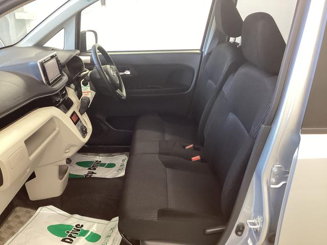 ムーヴ Ｘリミテッド　ＳＡＩＩＩ　衝突被害軽減ブレーキ　横滑り防止装置　４ＷＤ　オートハイビーム　アイドリングストップ　ステアリングスイッチ　オートライト　キーフリーシステム　オートエアコン　社外ナビ　バックカメラ　マット　バイザー（13枚目）