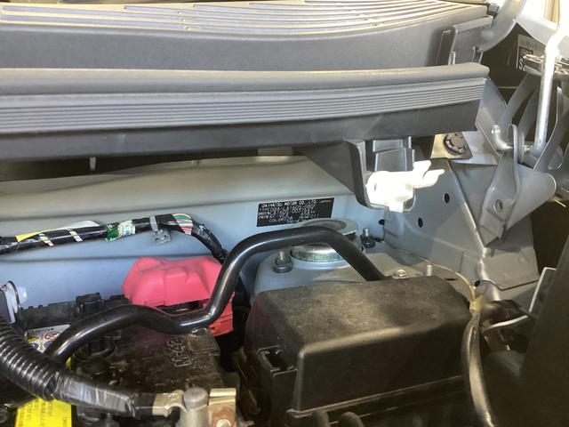 ムーヴ Ｘリミテッド　ＳＡＩＩＩ　衝突被害軽減ブレーキ　横滑り防止装置　４ＷＤ　オートハイビーム　アイドリングストップ　ステアリングスイッチ　オートライト　キーフリーシステム　オートエアコン　社外ナビ　バックカメラ　マット　バイザー（18枚目）