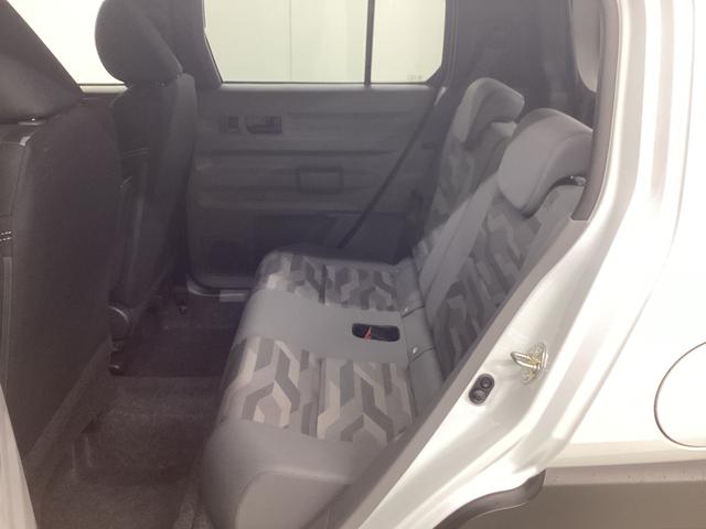 タフト Gターボ ダーククロムベンチャー 衝突被害軽減ブレーキ 横滑り防止装置 オートハイビーム アイドリングストップ ステアリングスイッチ オートライト キーフリーシステム オートエアコン パノラマカメラ(14枚目)