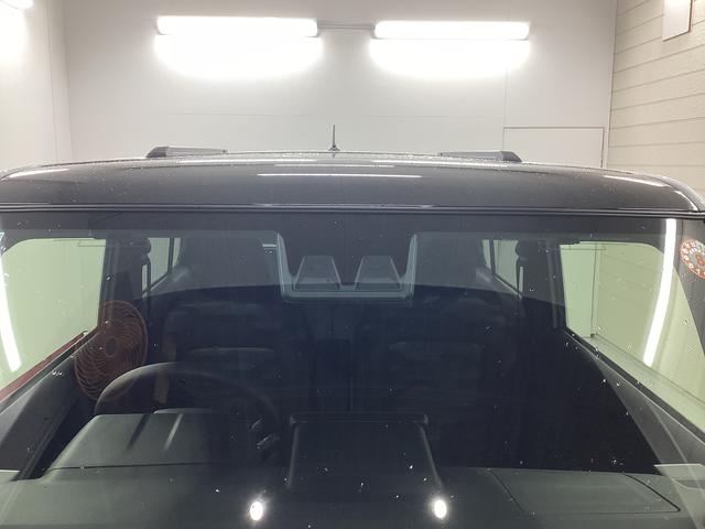 タフト Gターボ ダーククロムベンチャー 衝突被害軽減ブレーキ 横滑り防止装置 オートハイビーム アイドリングストップ ステアリングスイッチ オートライト キーフリーシステム オートエアコン パノラマカメラ(19枚目)