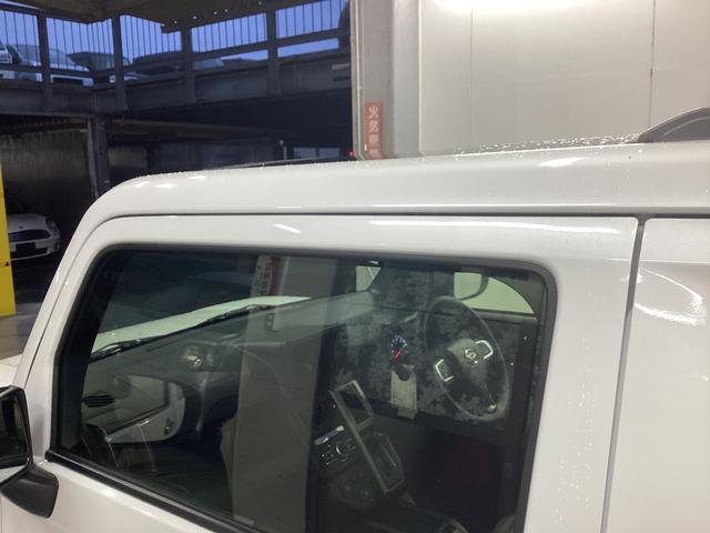 タフト Gターボ ダーククロムベンチャー 衝突被害軽減ブレーキ 横滑り防止装置 オートハイビーム アイドリングストップ ステアリングスイッチ オートライト キーフリーシステム オートエアコン パノラマカメラ(23枚目)