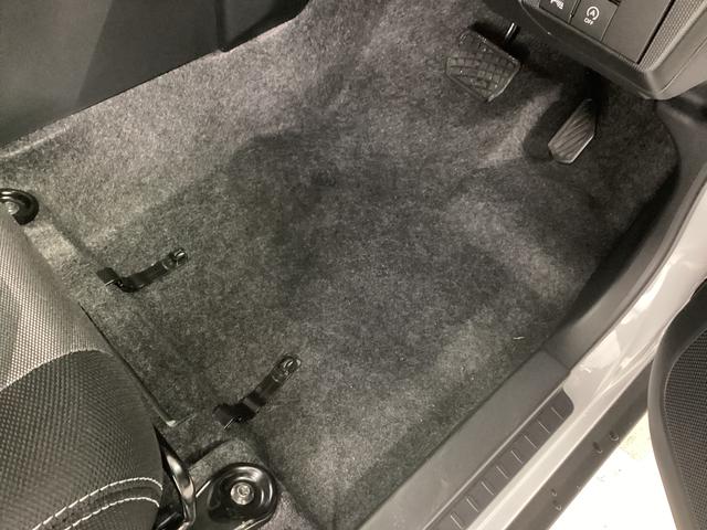 タフト Gターボ ダーククロムベンチャー 衝突被害軽減ブレーキ 横滑り防止装置 オートハイビーム アイドリングストップ ステアリングスイッチ オートライト キーフリーシステム オートエアコン パノラマカメラ(24枚目)