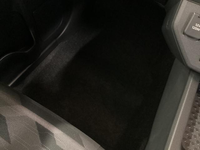 タフト Gターボ ダーククロムベンチャー 衝突被害軽減ブレーキ 横滑り防止装置 オートハイビーム アイドリングストップ ステアリングスイッチ オートライト キーフリーシステム オートエアコン パノラマカメラ(25枚目)