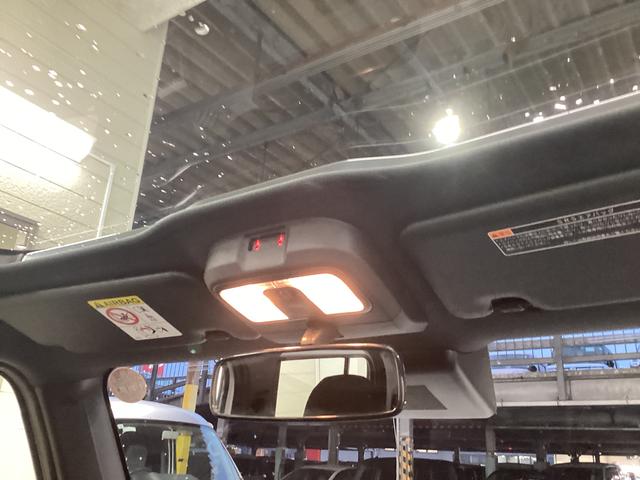 タフト Gターボ ダーククロムベンチャー 衝突被害軽減ブレーキ 横滑り防止装置 オートハイビーム アイドリングストップ ステアリングスイッチ オートライト キーフリーシステム オートエアコン パノラマカメラ(37枚目)