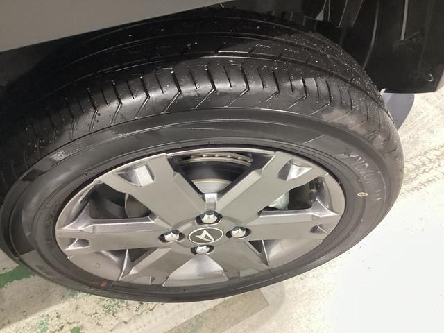 タフト Gターボ ダーククロムベンチャー 衝突被害軽減ブレーキ 横滑り防止装置 オートハイビーム アイドリングストップ ステアリングスイッチ オートライト キーフリーシステム オートエアコン パノラマカメラ(39枚目)