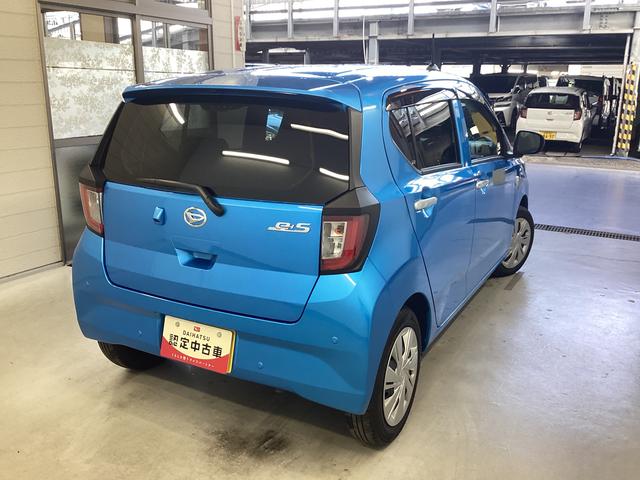 ミライース Ｘ　ＳＡＩＩＩ　衝突被害軽減ブレーキ　横滑り防止装置　オートハイビーム　アイドリングストップ　オートライト　キーレス　エアコン　バックカメラ　マット　バイザー（8枚目）