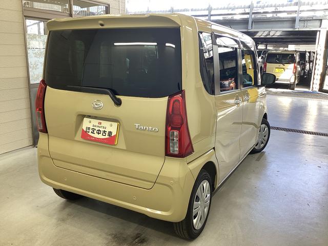 タント Ｘ　衝突被害軽減ブレーキ　横滑り防止装置　オートハイビーム　アイドリングストップ　ステアリングスイッチ　オートライト　キーフリーシステム　オートエアコン　パノラマカメラ　マット　バイザー（8枚目）