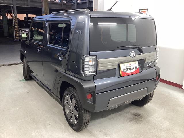 タフト Ｇ　ダーククロムベンチャー　衝突被害軽減ブレーキ　横滑り防止装置　オートハイビーム　アイドリングストップ　ステアリングスイッチ　オートライト　キーフリーシステム　オートエアコン　ディスプレイオーディオ（9枚目）