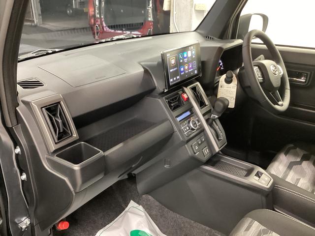 タフト Ｇ　ダーククロムベンチャー　衝突被害軽減ブレーキ　横滑り防止装置　オートハイビーム　アイドリングストップ　ステアリングスイッチ　オートライト　キーフリーシステム　オートエアコン　ディスプレイオーディオ（12枚目）