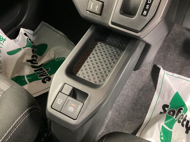 タフト Ｇ　ダーククロムベンチャー　衝突被害軽減ブレーキ　横滑り防止装置　オートハイビーム　アイドリングストップ　ステアリングスイッチ　オートライト　キーフリーシステム　オートエアコン　ディスプレイオーディオ（31枚目）