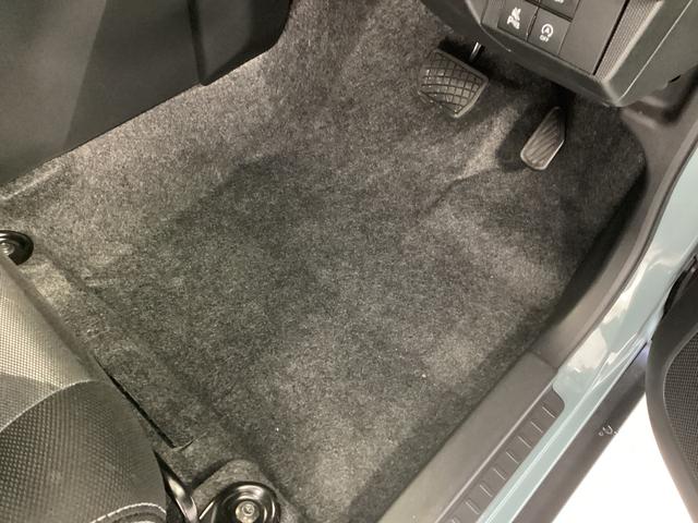 タフト Ｇターボ　クロムベンチャー　衝突被害軽減ブレーキ　横滑り防止装置　オートハイビーム　アイドリングストップ　ステアリングスイッチ　オートライト　キーフリーシステム　オートエアコン　パノラマカメラ（24枚目）