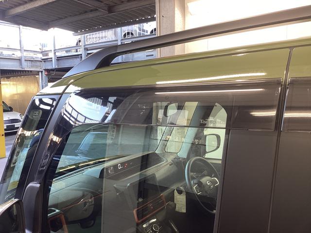 タント ファンクロス　衝突被害軽減ブレーキ　横滑り防止装置　オートハイビーム　アイドリングストップ　ステアリングスイッチ　オートライト　キーフリーシステム　オートエアコン　パノラマカメラ　マット　バイザー（23枚目）