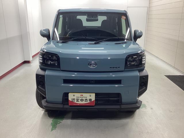 タフト Ｘ　衝突被害軽減ブレーキ　横滑り防止装置　オートハイビーム　アイドリングストップ　ステアリングスイッチ　オートライト　キーフリーシステム　オートエアコン　パノラマカメラ　マット　バイザー（2枚目）