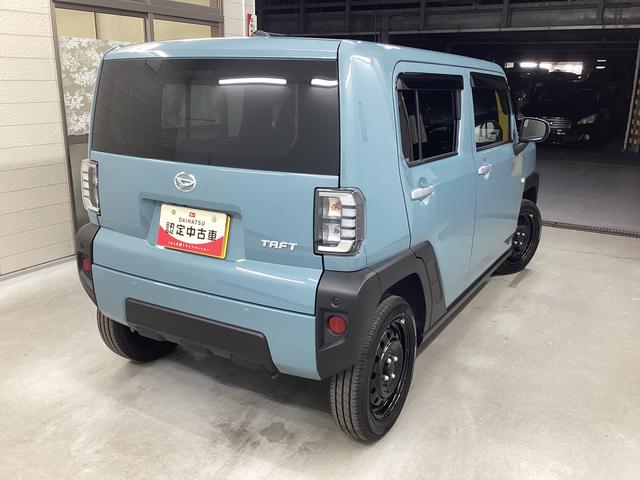 タフト Ｘ　衝突被害軽減ブレーキ　横滑り防止装置　オートハイビーム　アイドリングストップ　ステアリングスイッチ　オートライト　キーフリーシステム　オートエアコン　パノラマカメラ　マット　バイザー（8枚目）