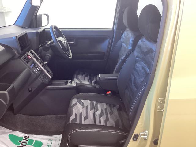 タフト Ｇ　クロムベンチャー　衝突被害軽減ブレーキ　横滑り防止装置　オートハイビーム　アイドリングストップ　ステアリングスイッチ　オートライト　キーフリーシステム　オートエアコン　パノラマカメラ（13枚目）