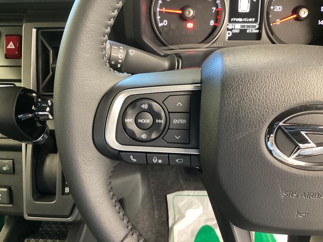 タフト Ｇ　クロムベンチャー　衝突被害軽減ブレーキ　横滑り防止装置　オートハイビーム　アイドリングストップ　ステアリングスイッチ　オートライト　キーフリーシステム　オートエアコン　パノラマカメラ（28枚目）