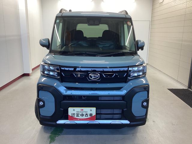 タント ファンクロスターボ　衝突被害軽減ブレーキ　横滑り防止装置　オートハイビーム　アイドリングストップ　ステアリングスイッチ　オートライト　キーフリーシステム　オートエアコン　パノラマカメラ　マット　バイザー（2枚目）