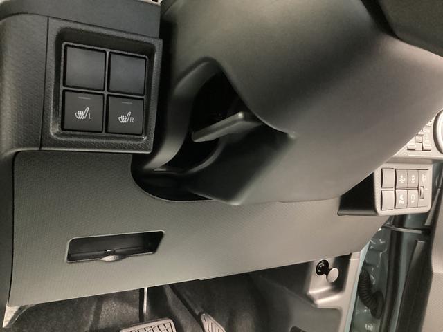 タント ファンクロスターボ　衝突被害軽減ブレーキ　横滑り防止装置　オートハイビーム　アイドリングストップ　ステアリングスイッチ　オートライト　キーフリーシステム　オートエアコン　パノラマカメラ　マット　バイザー（32枚目）