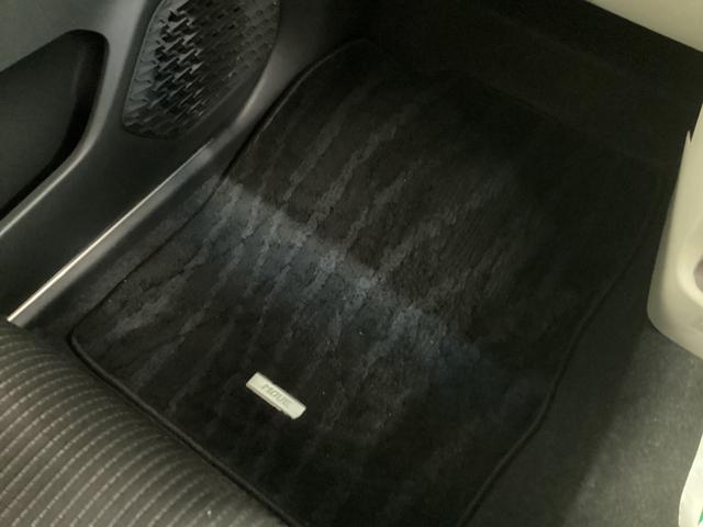 ムーヴ ＸリミテッドＩＩ　ＳＡＩＩＩ　衝突被害軽減ブレーキ　横滑り防止装置　オートハイビーム　アイドリングストップ　ステアリングスイッチ　オートライト　キーフリーシステム　オートエアコン　社外ナビ　マット　バイザー（25枚目）