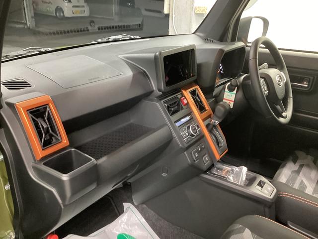 タフト G 衝突被害軽減ブレーキ 横滑り防止装置 オートハイビーム アイドリングストップ ステアリングスイッチ オートライト キーフリーシステム オートエアコン マット バイザー(12枚目)