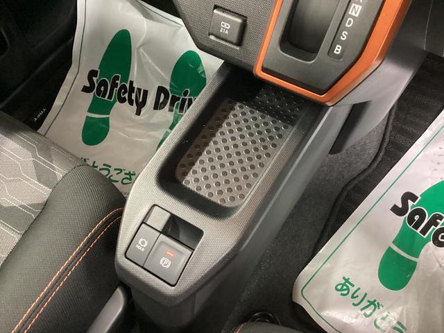 タフト G 衝突被害軽減ブレーキ 横滑り防止装置 オートハイビーム アイドリングストップ ステアリングスイッチ オートライト キーフリーシステム オートエアコン マット バイザー(31枚目)