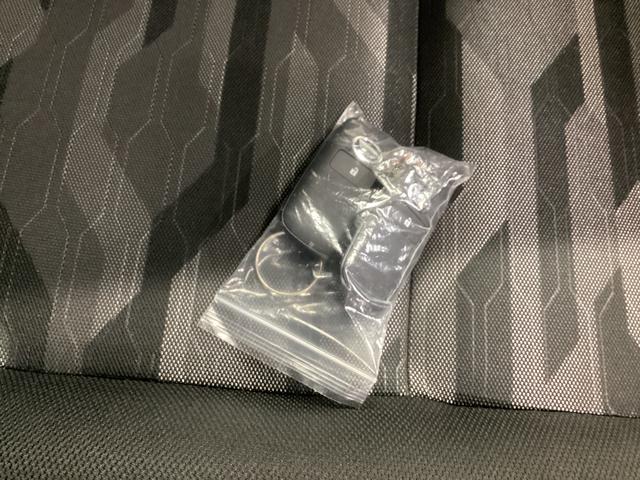 タフト G 衝突被害軽減ブレーキ 横滑り防止装置 オートハイビーム アイドリングストップ ステアリングスイッチ オートライト キーフリーシステム オートエアコン マット バイザー(32枚目)