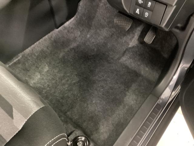 タフト Ｇ　ダーククロムベンチャー　衝突被害軽減ブレーキ　横滑り防止装置　オートハイビーム　アイドリングストップ　ステアリングスイッチ　オートライト　キーフリーシステム　オートエアコン　パノラマカメラ（24枚目）