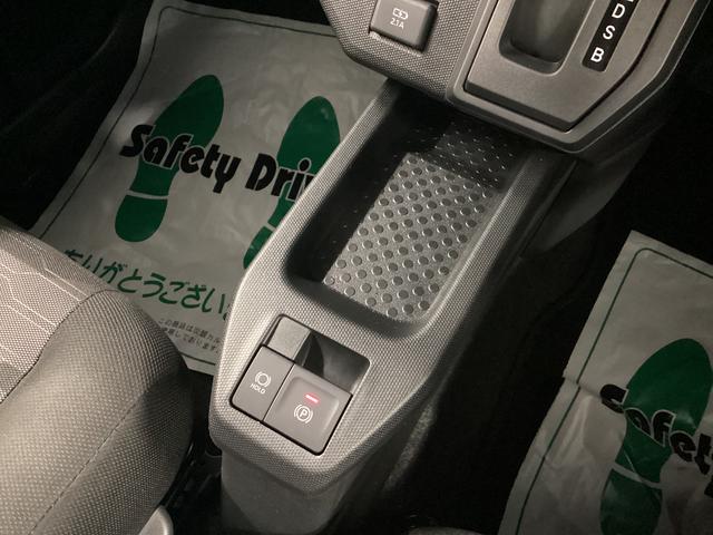 タフト Ｘ　衝突被害軽減ブレーキ　横滑り防止装置　オートハイビーム　アイドリングストップ　ステアリングスイッチ　オートライト　キーフリーシステム　オートエアコン　パノラマカメラ　マット　バイザー（31枚目）