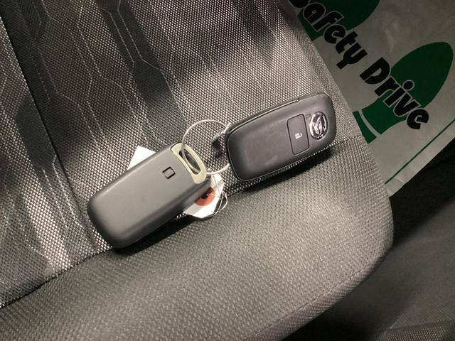 タフト Ｘ　衝突被害軽減ブレーキ　横滑り防止装置　オートハイビーム　アイドリングストップ　ステアリングスイッチ　オートライト　キーフリーシステム　オートエアコン　パノラマカメラ　マット　バイザー（34枚目）