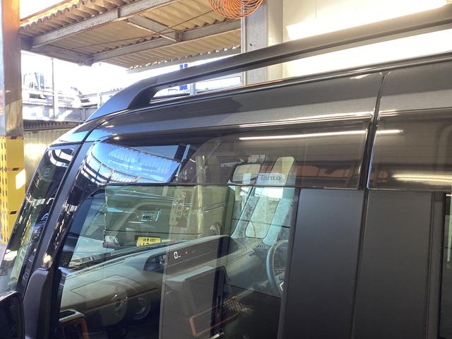 タント ファンクロス　衝突被害軽減ブレーキ　横滑り防止装置　オートハイビーム　アイドリングストップ　ステアリングスイッチ　オートライト　キーフリーシステム　オートエアコン　パノラマカメラ　マット　バイザー（23枚目）