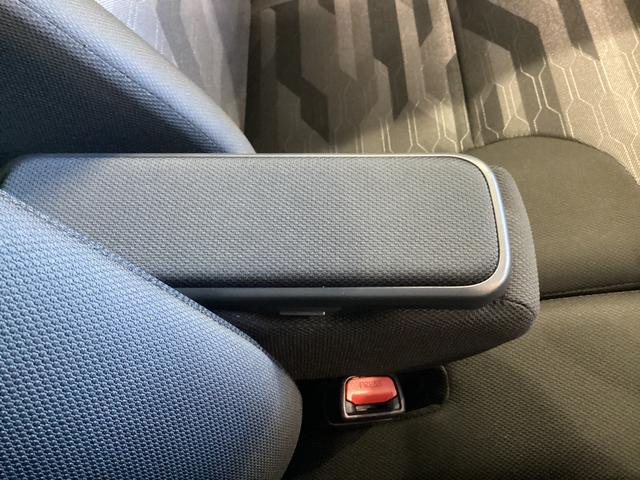 タント ファンクロス　衝突被害軽減ブレーキ　横滑り防止装置　オートハイビーム　アイドリングストップ　ステアリングスイッチ　オートライト　キーフリーシステム　オートエアコン　パノラマカメラ　マット　バイザー（38枚目）