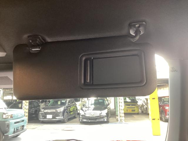 タフト Gターボ 衝突被害軽減ブレーキ 横滑り防止装置 オートハイビーム アイドリングストップ ステアリングスイッチ オートライト キーフリーシステム オートエアコン パノラマカメラ マット バイザー(35枚目)