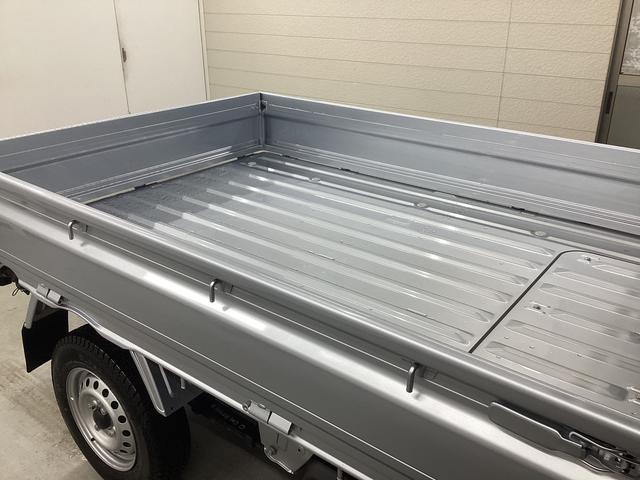 ハイゼットトラック スタンダード 衝突被害軽減ブレーキ 横滑り防止装置 4WD CVT エアコン パワステ ラジオ オートハイビーム アイドリングストップ オートライト マット バイザー(37枚目)