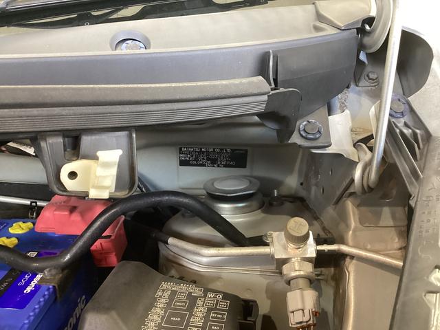 ムーヴ Ｘ　ＳＡ　衝突被害軽減ブレーキ　横滑り防止装置　アイドリングストップ　オートライト　キーフリーシステム　オートエアコン　社外ＣＤチューナー　マット　バイザー（18枚目）